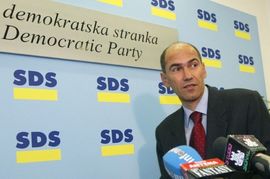 Janša traži krivce za stanje u bankama
