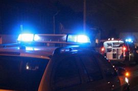 Huligani u Novom Sadu razbijali automobile i reklame Hrvatske