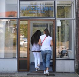 Kozarska Dubica: Baka spasila unuku od pobješnjelog oca