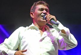 Sinan Sakić ide u tehno, priviđa mu se Sai Baba