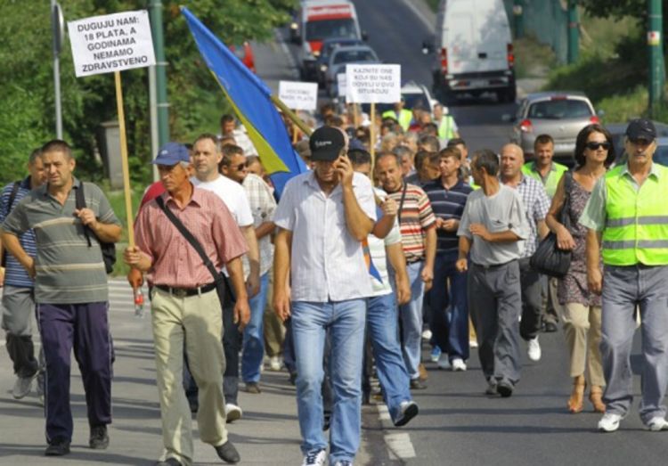 Radnici Pretisa pješke stigli pred Vladu FBiH