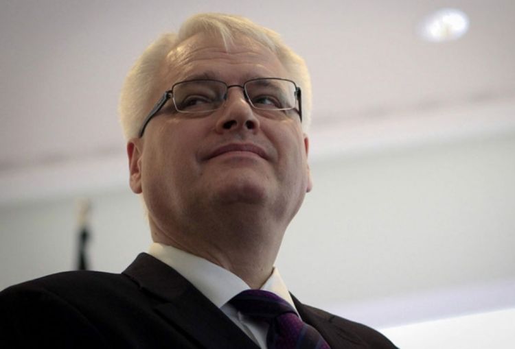 Josipović traži "provjeru" spornog područja
