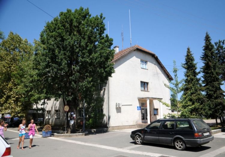 Policijski službenik uhvaćen u krađi