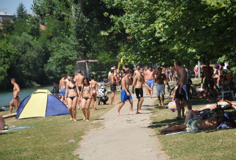 Voda i dalje nije za kupanje