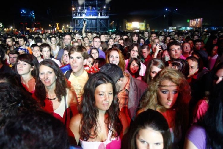 Bir fest, 3. dan: Pubika vrištala uz Psihomodo pop, Ritam nereda i Dadu Topića