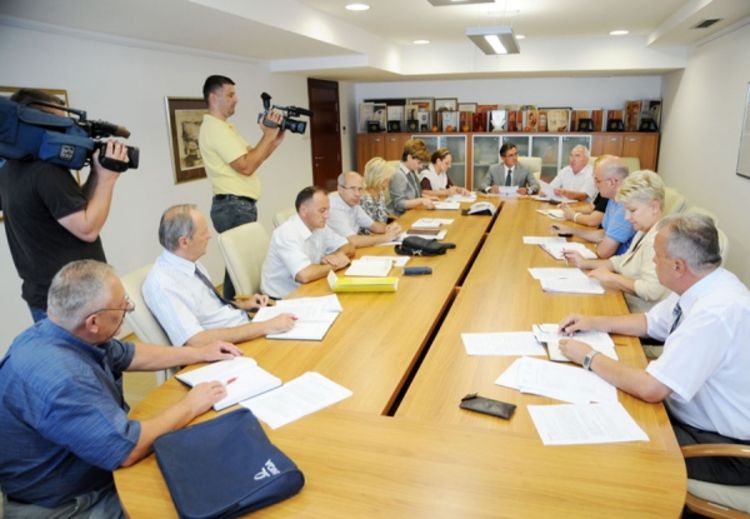 Školarci u klupama od 3. septembra