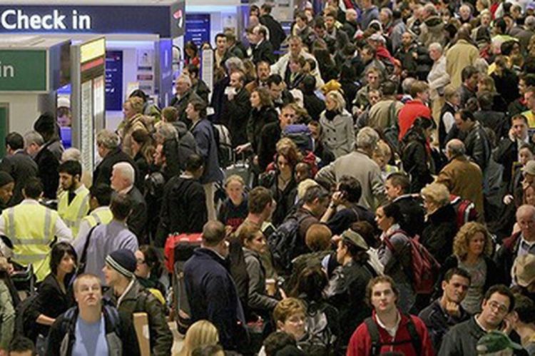 Na aerodromu Hitrou pronađen mrtav slijepi putnik