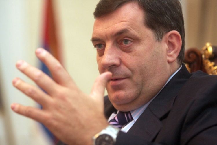 Dodik: Danas ide inicijativa za smjenu Lagumdžije