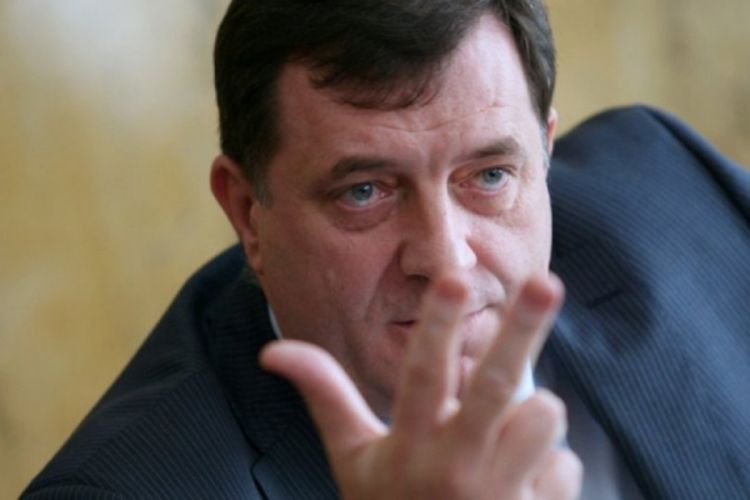 Krajem septembra o smjeni Lagumdžije