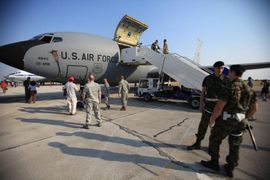 Eurofajter i F16 oduševili posjetioce aeromitnga u Batajnici