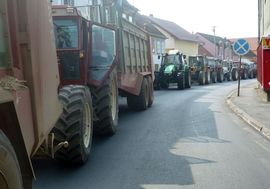 Poljoprivrednici blokirali granični prelaz