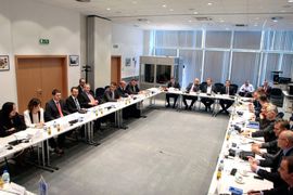 Kašnjenje zbog nejasne parlamentarne većine