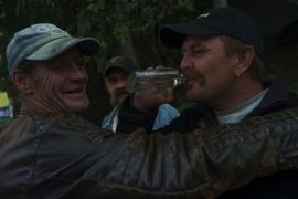 Otkriveno 400 litara nelegalnog alkohola, 18 preminulih