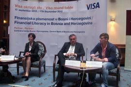 Kozarić: Klijenti banaka u podređenom položaju