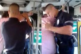 Komunalni policajci tuku putnika bez karte