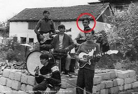 Sulejman Tihić bio gitarista benda Crveni plamenovi