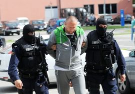 Nezavisne novine otkrile: Šefovi krim-policija učestvovali u iznudama
