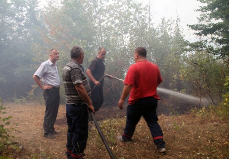 Požari ne posustaju, najkritičnije u Konjicu i Trebinju