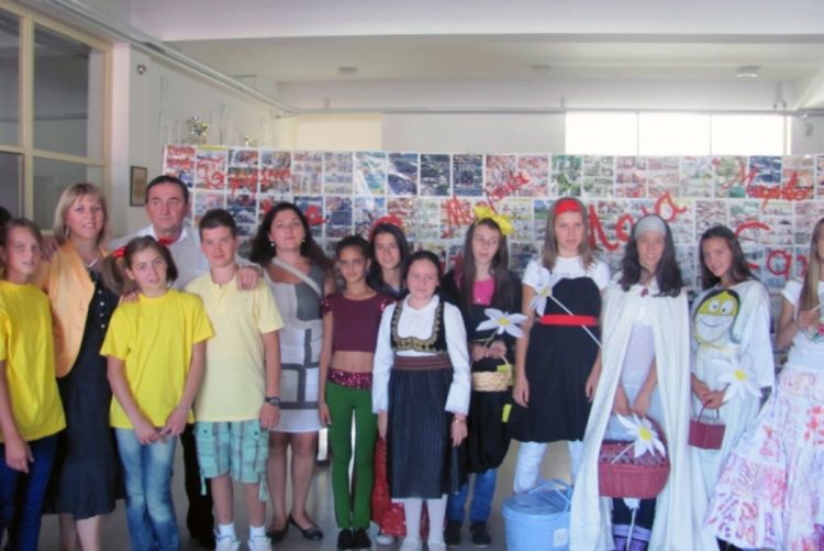 Za prvačiće priređen prigodan program