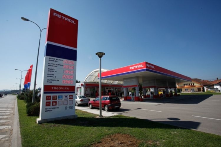 Gazprom cilja  slovenački Petrol