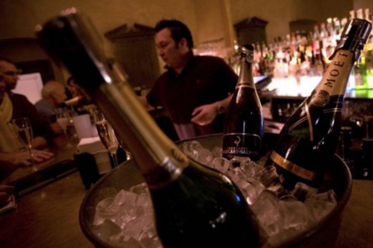 Zaposleni u švedskim restoranima skloni alkoholu