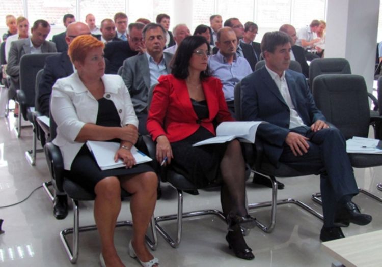Mikić: Važan svaki promil kamatne stope
