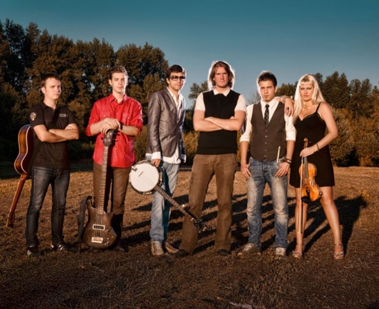 Bend Irish Stew of Sindidun u Banjaluci: Publici nude "pijane noći"