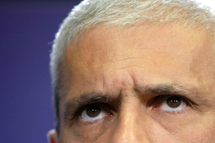 Tadić: Trijumvirat ne može da vodi stranku
