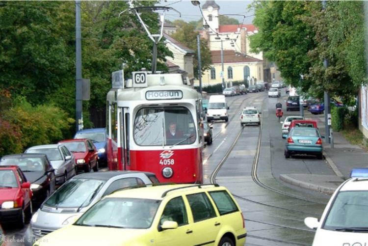 Pojeftinjenje javnog prevoza stvorilo gužve