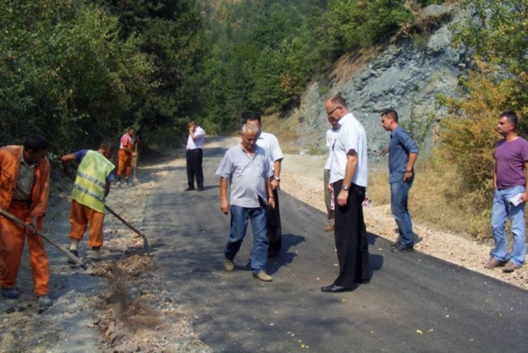 Asfaltirana dva kilometra puta u Kapetanovićima