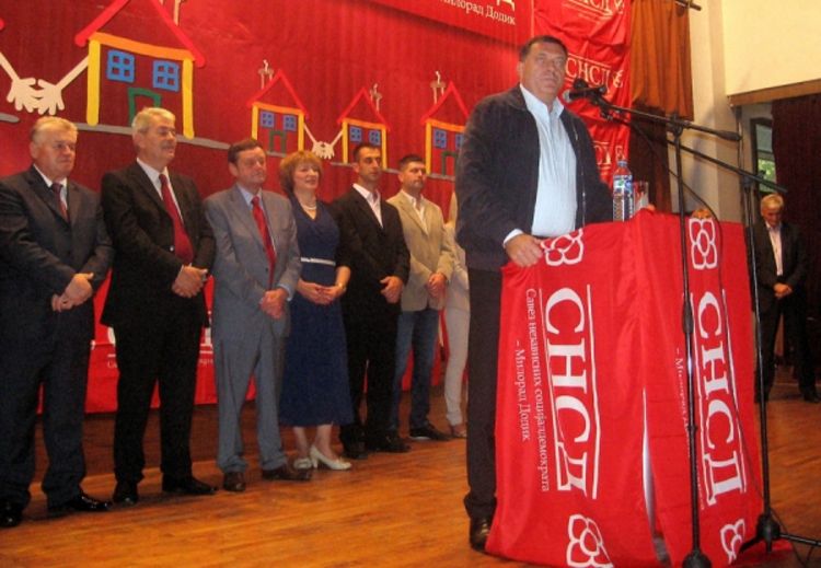 Dodik: Opština na dobrom putu sa SNSD-om