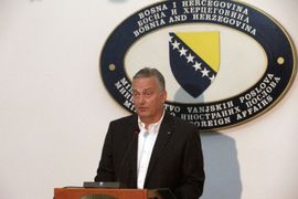 Lagumdžija: Inicirano bratimljenje po 5 gradova iz BiH i Kuvajta