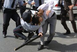 Masovna hapšenja u Bakuu na protestima zbog zabrane nošenja hidžaba