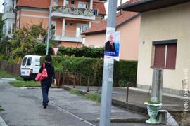 Osam stranaka u Banjaluci kažnjeno zbog plakatiranja