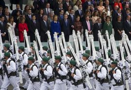 Obilježen Nacionalni dan, kriza i za vojnu paradu