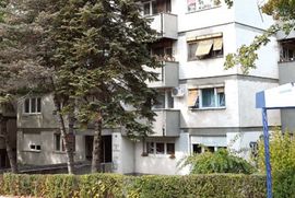 Godinu dana mrtav ležao u kupatilu