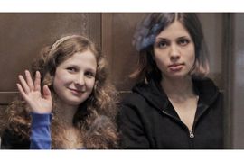 Članicama Pussy Riot nisu dozvolili da služe kaznu u Moskvi