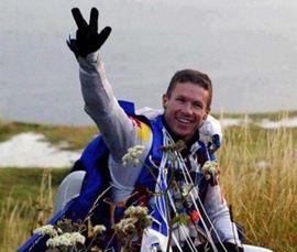 Feliks Baumgartner skočio sa ikonom sa Hilandara u džepu?
