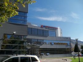 Direktorima nagrade, a gubici dostigli milione