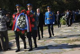 Nikolić: Zločin u Šumaricama opomena za sve