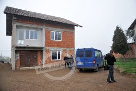 Nakon premlaćivanja bacili mu bombu ispred kuće na Tunjicama