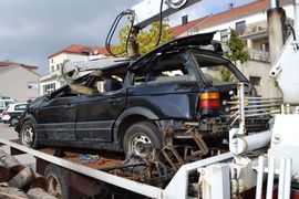 Strahovita saobraćajna nesreća: Tinejdžer poginuo, njegova braća ...