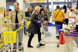 Kupovna moć stanovnika u RS nastavila da pada
