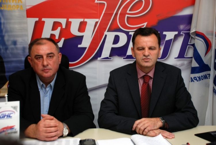 Seka Aleksić na završnom mitingu DNS-a