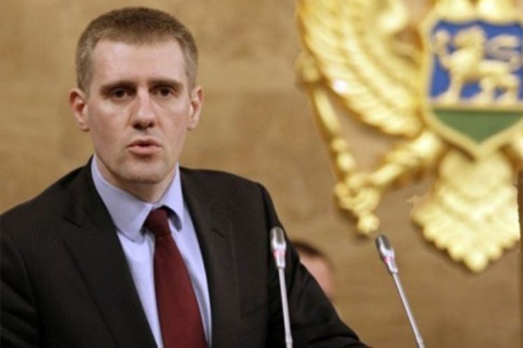 Lukšić: Neka Dodik vodi računa šta priča