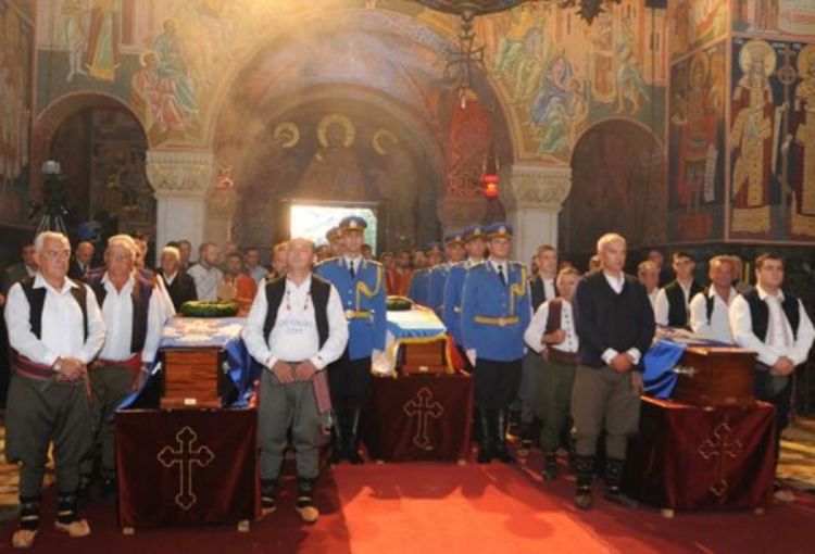 Položeni posmrtni ostaci kneza Pavla, njegove supruge i sina