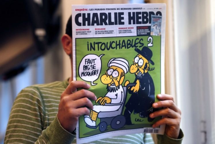 Sveštenik nudi nagradu za glave tvoraca filma i karikature