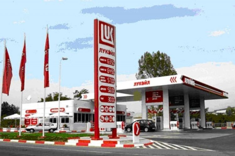Lukoil prodaje 85 pumpi u Srbiji