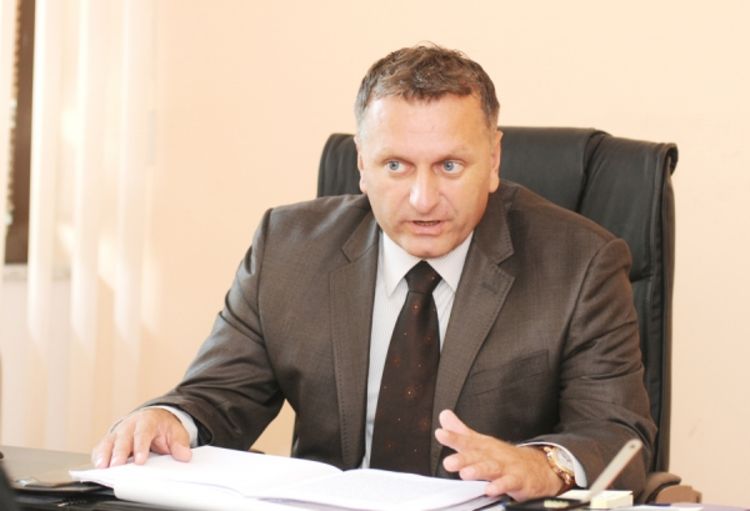 Sumnjive diplome preplavile institucije
