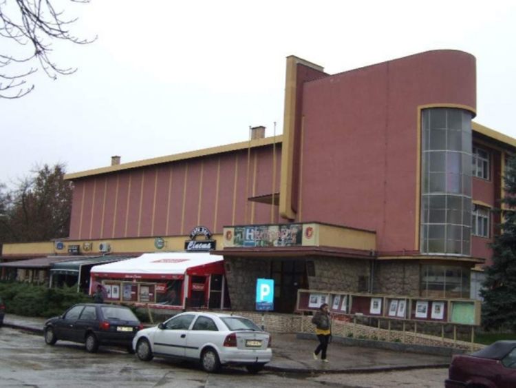 Ugrožen opstanak Amaterskog gradskog pozorišta Doboj
